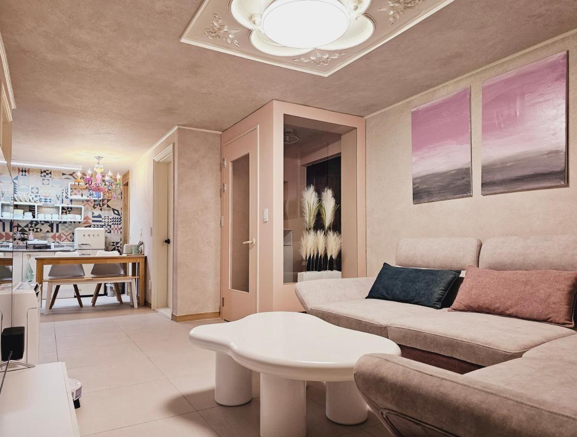 Close To Gangnam, Coex, Asan Medical Centar & Luxury Near Lotte World, Free Korean Ramen Seoul